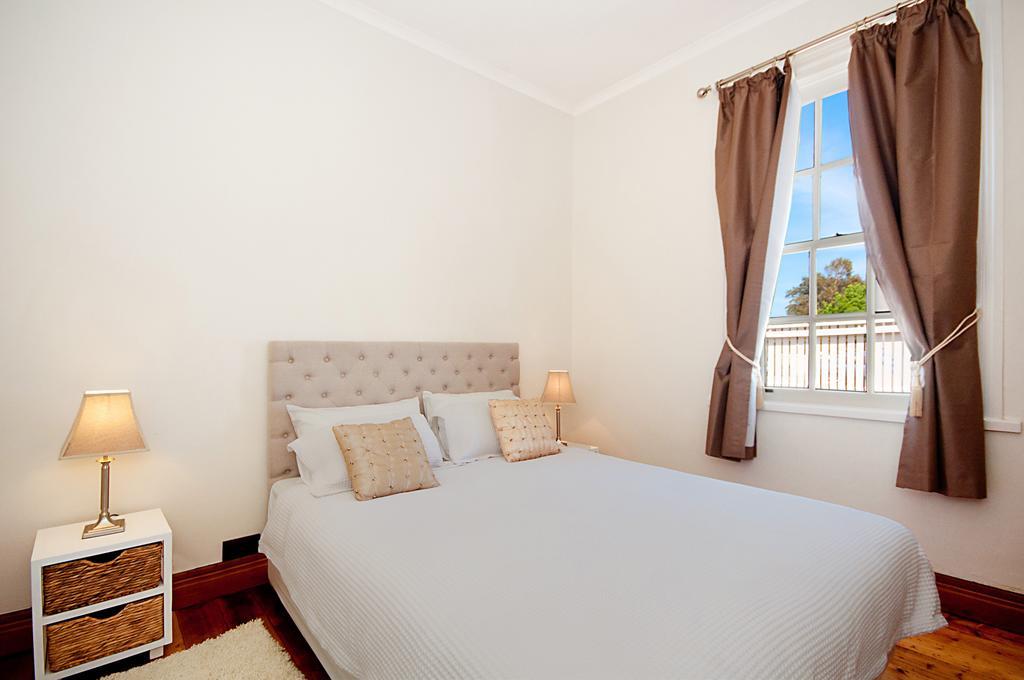 Historic Central Cottage In Warrnambool Chambre photo