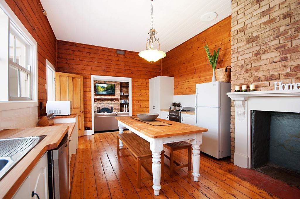 Historic Central Cottage In Warrnambool Chambre photo